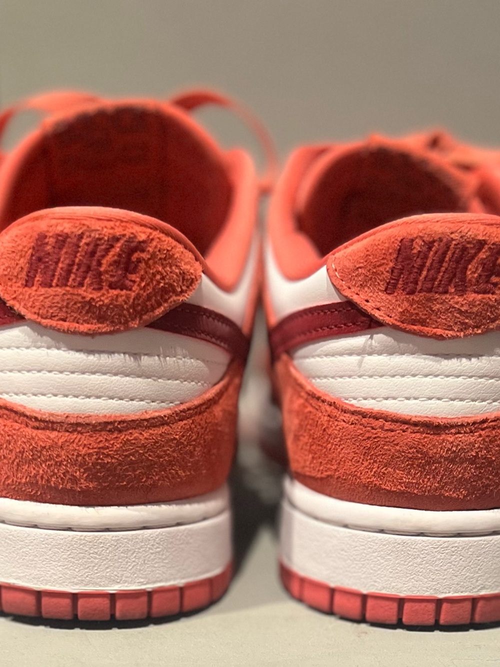Nike White and Red Low-Top Sneakers - Picture 4 of 7